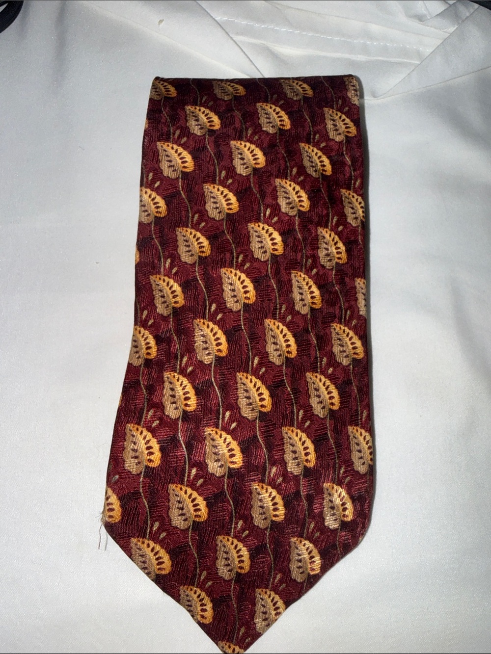 Ermenegildo Zegna Burgundy Tie with Gold Leaf Motif